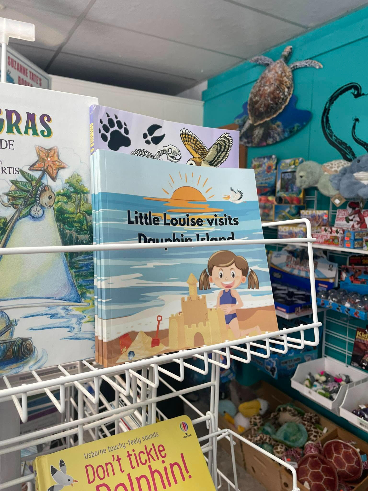 Little Louise visits Dauphin Island at The Sand Box